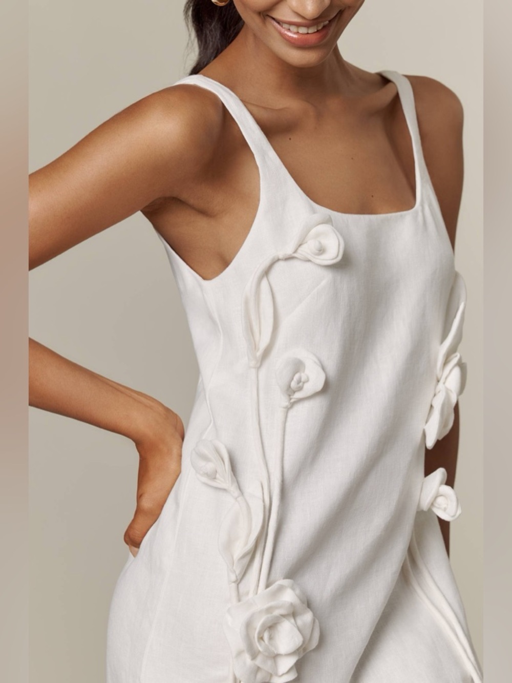 Farm Rio: Off-White Sleeveless Euroflax™ Premium Linen Mini Dress - Picture 4 of 15